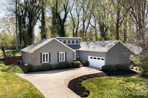 3489 Lake Shore S Rd S, Denver, NC 28037