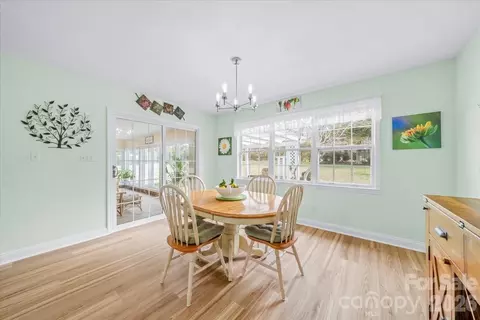 Dining - 16601 Jefferson Pl, Fort Mill, SC 29708 photo 4 of 4