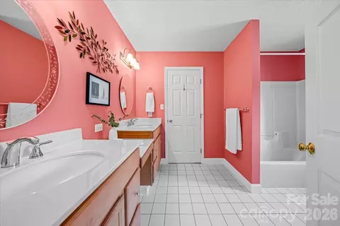 Bath - 16601 Jefferson Pl, Fort Mill, SC 29708 photo 3 of 4