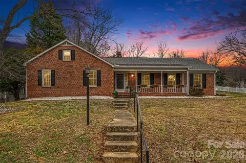 439 Bass Ln, Charlotte, NC 28270
