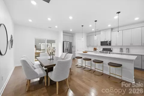 3004 Hovenweep Aly, Charlotte, NC 28217