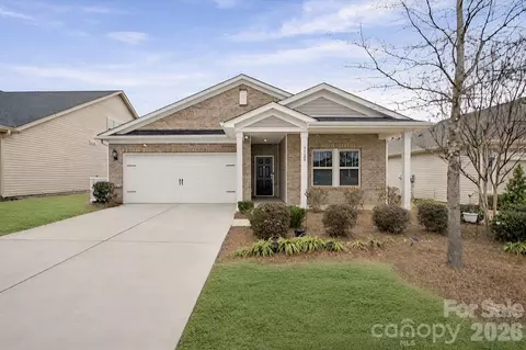 7120 American Elm Rd, Charlotte, NC 28215