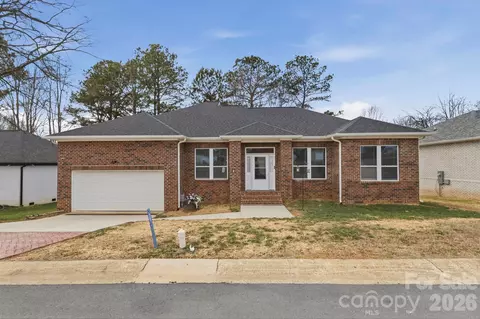 145 Ole Eastpointe Dr, York, SC 29745