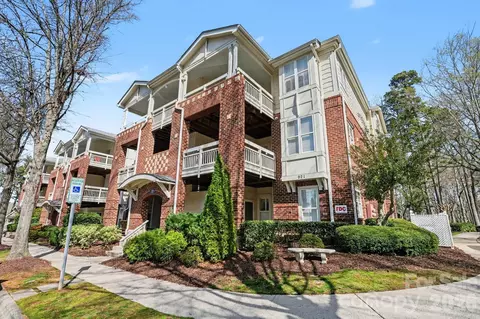 921 NE 38 Dr #38, Davidson, NC 28036