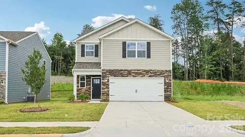 604 NE 13th Avenue Dr, Hickory, NC 28601