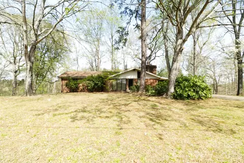 2042 Robinson 2 Rd #2, Newton, NC 28658