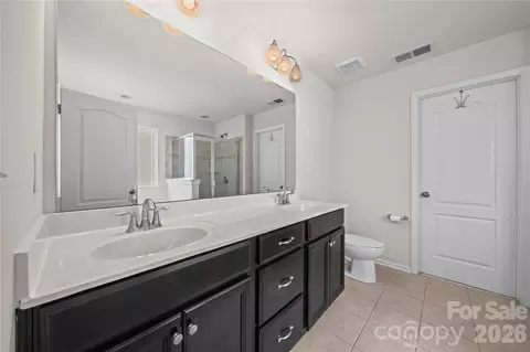 Bath - 10666 Sapphire Trl, Davidson, NC 28036 photo 2 of 2