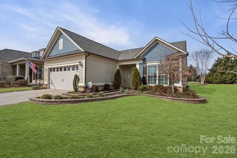 415 Harvest Valley Ln, Fort Mill, SC 29715