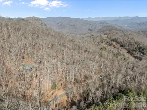 1 Bridgestone Dr, Glenville, NC 28736