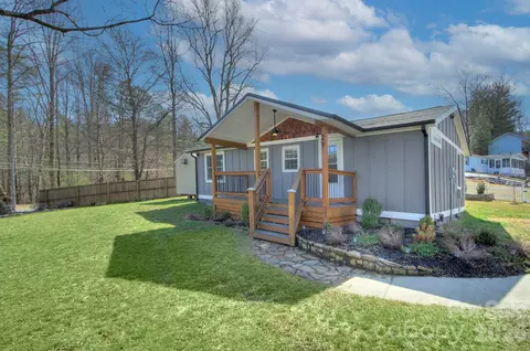 29 W Southwood Dr, Brevard, NC 28712