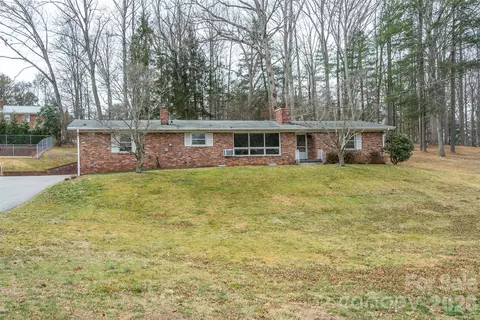 324 Old Leicester Hwy, Asheville, NC 28806
