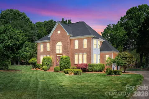 6119 Highview Rd, Matthews, NC 28104