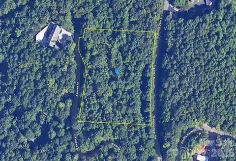 1229 Kanawa Ln, Arden, NC 28704