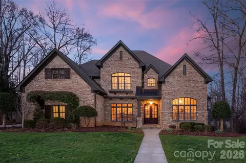 8610 Highgrove St, Charlotte, NC 28277