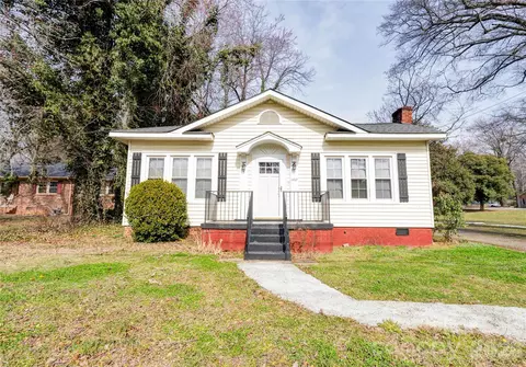 1467 E Marion St, Shelby, NC 28150