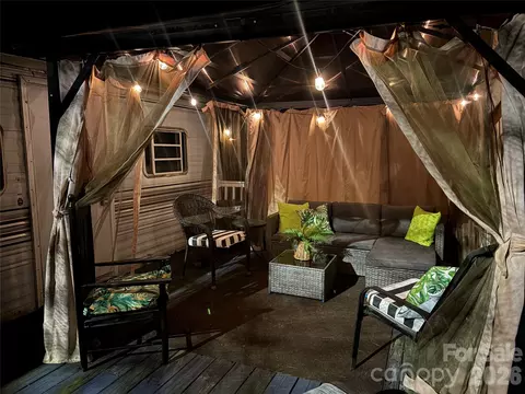 200 Badin View Rd, New London, NC 28127