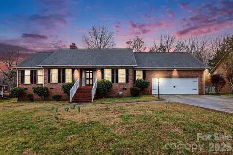 1439 Woodhurst Dr, Rock Hill, SC 29732