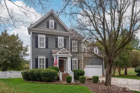 815 Celbridge Ct, Charlotte, NC 28270