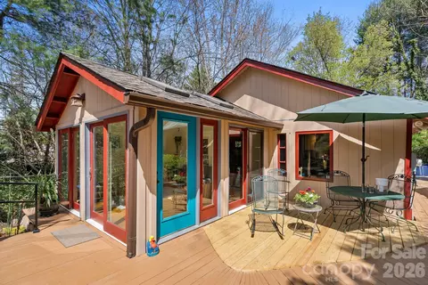 48 Springvale Ave, Asheville, NC 28803