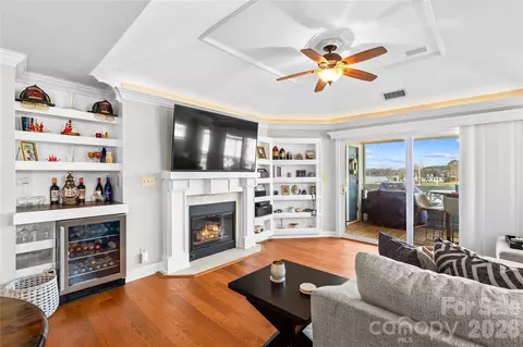18797 Vineyard Point Ln, Cornelius, NC 28031