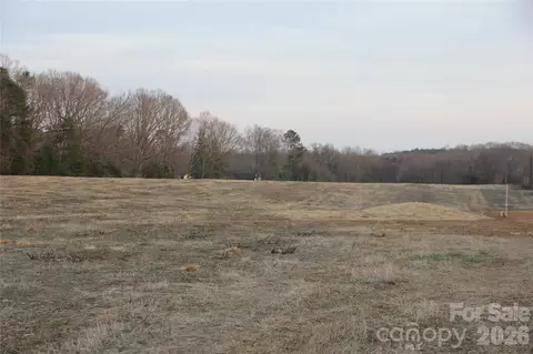 6380 Pagemont Rd, Kannapolis, NC 28081
