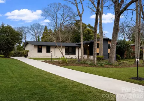 823 Wingrave Dr, Charlotte, NC 28270
