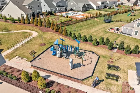 View/Area - 15721 White Quartz Ln, Davidson, NC 28036 photo 3 of 3