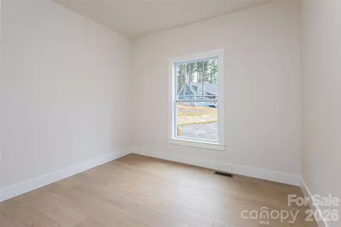 Bedroom - 165 Cascade Ridge Rd, Fairview, NC 28730 photo 1 of 7