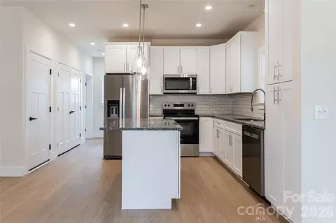 Kitchen - 165 Cascade Ridge Rd, Fairview, NC 28730 photo 1 of 2