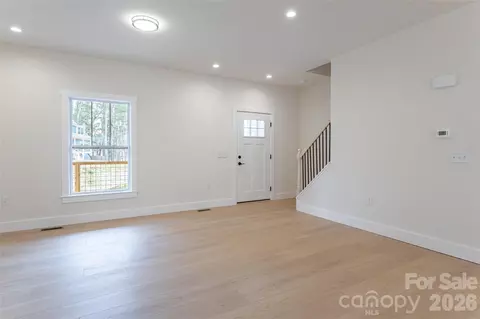 Living - 165 Cascade Ridge Rd, Fairview, NC 28730 photo 7 of 8