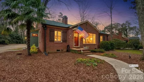 2905 Clover Rd, Charlotte, NC 28211