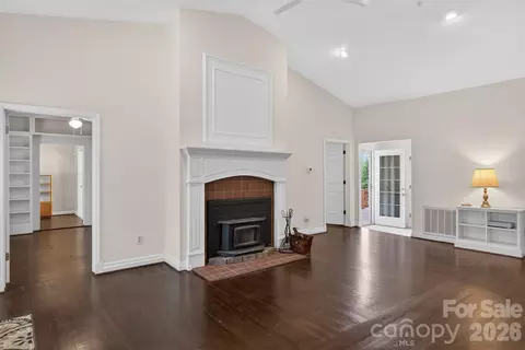 56 Whitney Ave, Tryon, NC 28782 photo 3