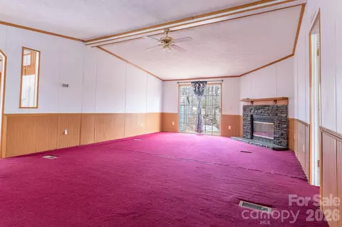 Living - 8636 County Line Rd, Hickory, NC 28602 photo 1 of 2