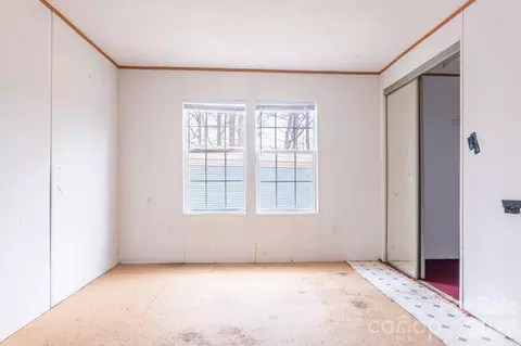Bedroom - 8636 County Line Rd, Hickory, NC 28602 photo 3 of 3