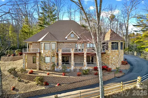 142 Dogwood Trl, Spruce Pine, NC 28777