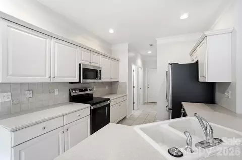 Kitchen - 7125 Sedgebrook W Dr W, Stanley, NC 28164 photo 2 of 3
