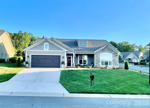 3100 Glacier Ct, Gastonia, NC 28056