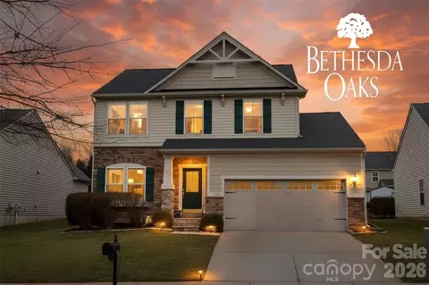 2567 Bethesda Oaks Dr, Gastonia, NC 28056