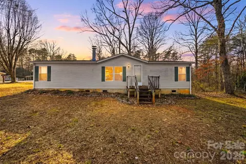 109 10th Ne St NE, Hildebran, NC 28637