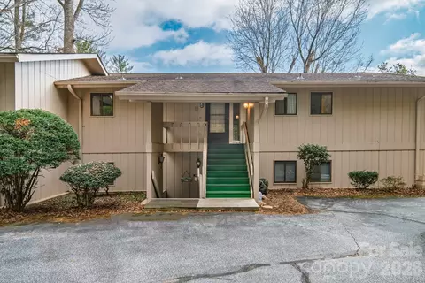 1813 Glen Cannon Dr, Pisgah Forest, NC 28768
