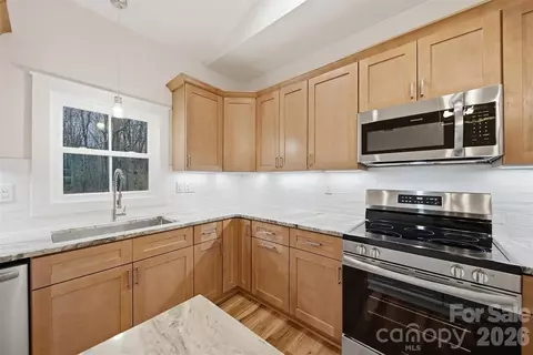 Kitchen - 326 E Pine St, Maiden, NC 28650 photo 5 of 5