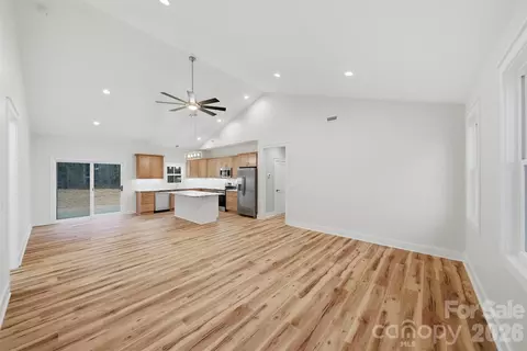 Living - 326 E Pine St, Maiden, NC 28650 photo 1 of 6
