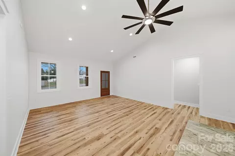 Living - 326 E Pine St, Maiden, NC 28650 photo 4 of 6