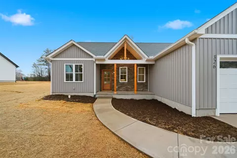 Exterior - 326 E Pine St, Maiden, NC 28650 photo 1 of 3