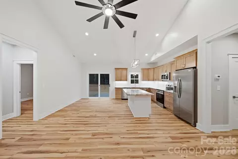 Living - 326 E Pine St, Maiden, NC 28650 photo 6 of 6