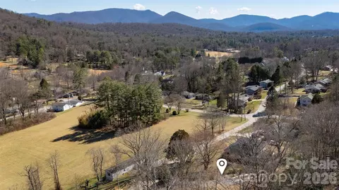 546 Old Haw Creek Rd, Asheville, NC 28803