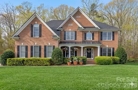 1102 High Brook Dr, Waxhaw, NC 28173