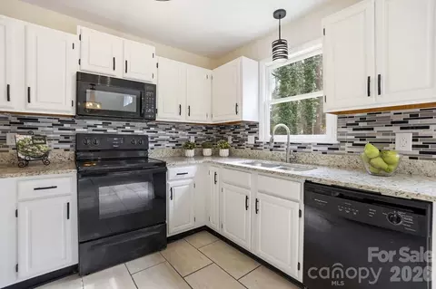 4159 Koala Cir, Tega Cay, SC 29708 photo 8