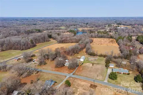 6507 Frieden Church Rd, Gibsonville, NC 27249