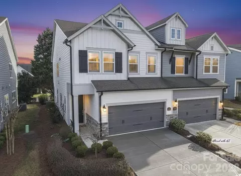 11101 Cobb Creek Ct, Charlotte, NC 28277
